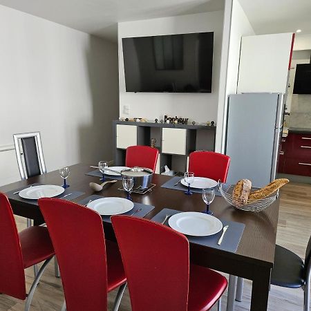 Chez Louise, Appartement T3 A Deux Pas Du Centre Bagnères-de-Luchon エクステリア 写真
