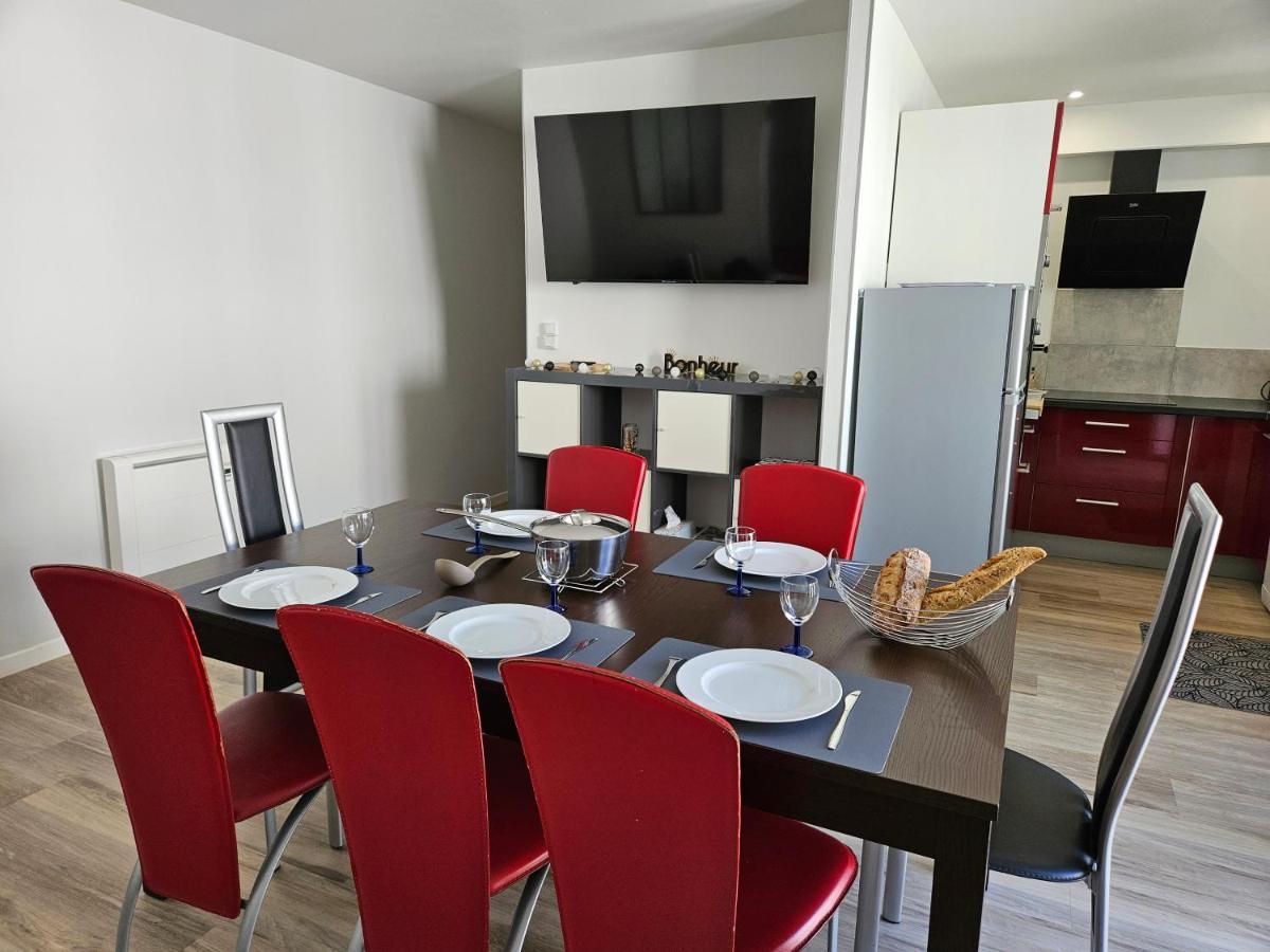 Chez Louise, Appartement T3 A Deux Pas Du Centre Bagnères-de-Luchon エクステリア 写真